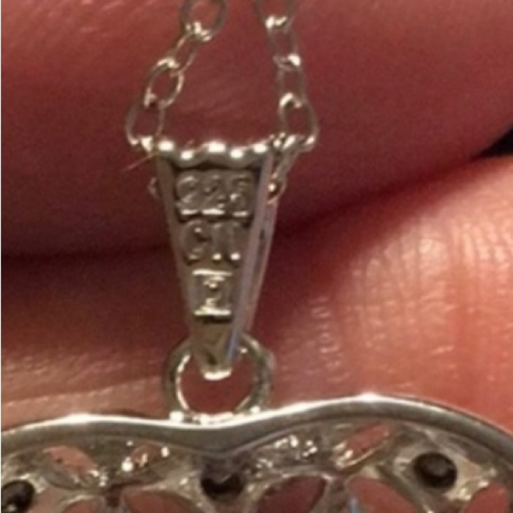 SS Diamond Heart 🖤 Accent Pendant Necklace NWOT - Picture 5 of 9